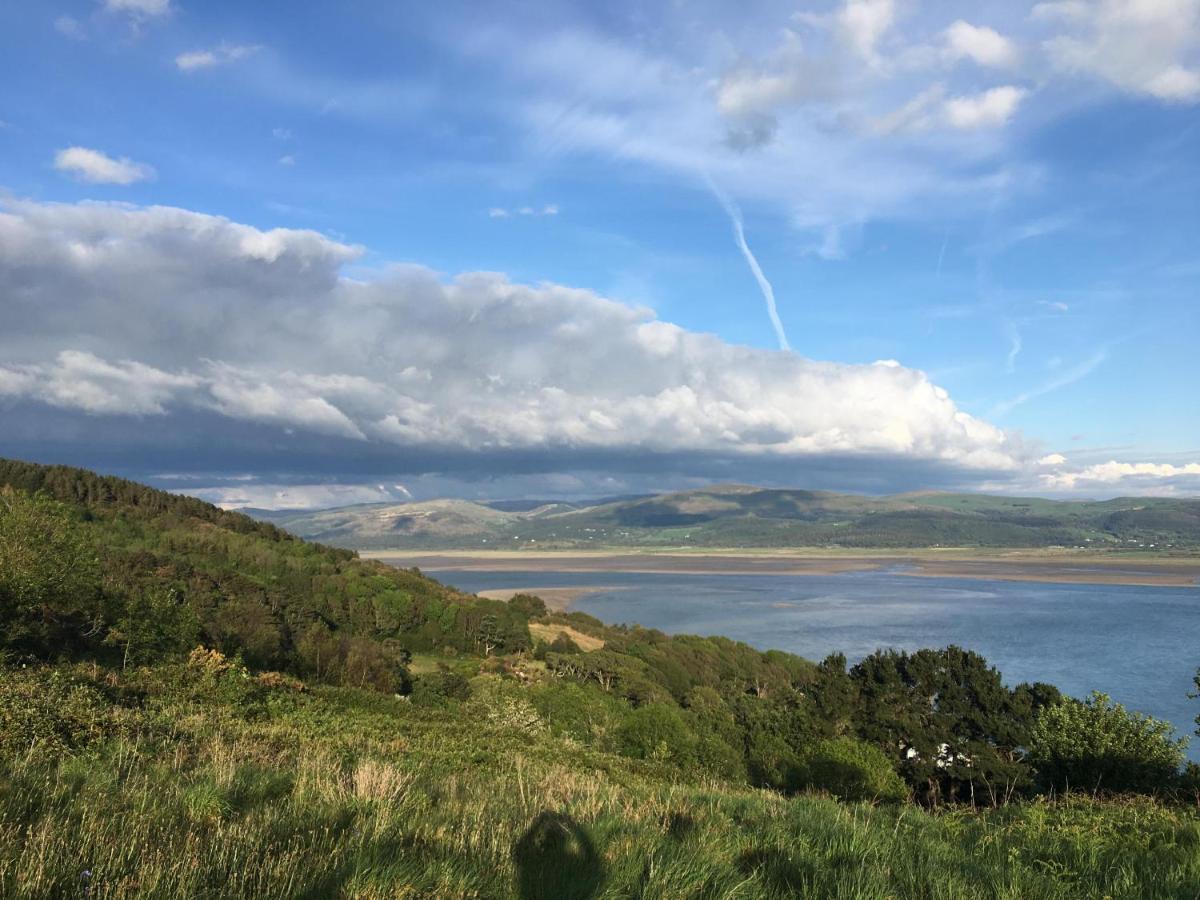 Beautiful Aberdovey Seafront Apartment 2 Aberdyfi Exteriér fotografie